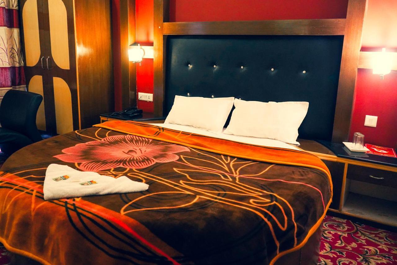 Hotel Akash Regency Manali  Exterior photo