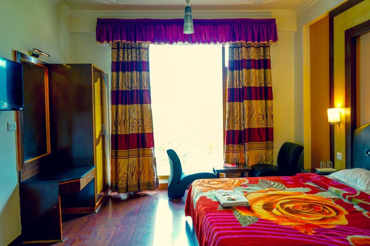 Hotel Akash Regency Manali  Exterior photo