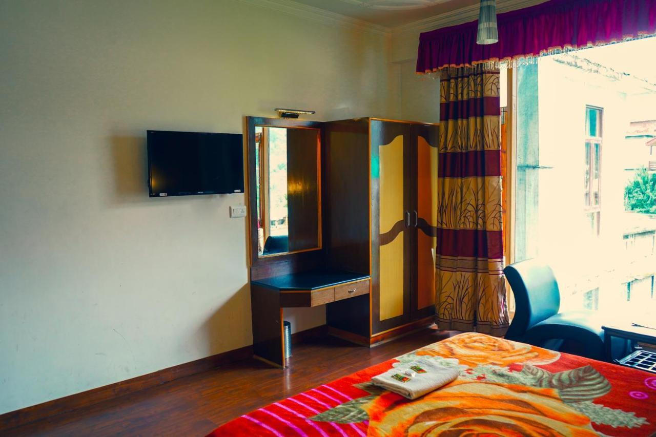 Hotel Akash Regency Manali  Exterior photo
