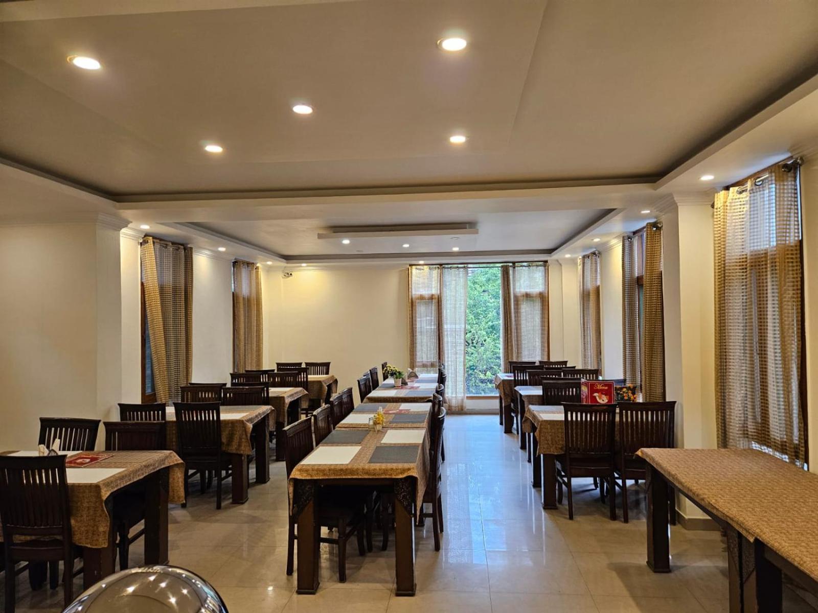 Hotel Akash Regency Manali  Exterior photo